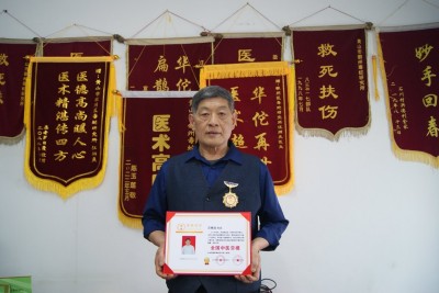 以人民为中心：基层医者汪炳炎用中西医智慧筑牢蛇伤防护网
