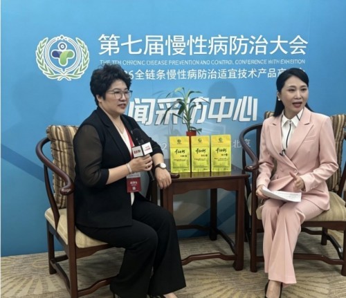 成都武侯太御元中医诊所有限公司创始人/罗鸣·出席第七届慢性病防治大会