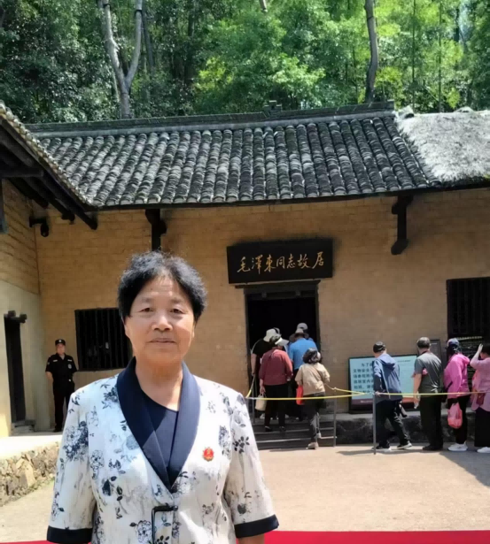 以艾为媒，守护万家健康——张晓凤与她的现代康养之道