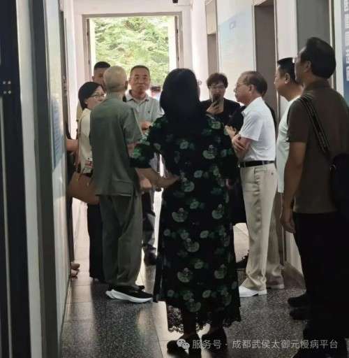 赋能中医药发展｜四川省科教兴川促进会领导一行莅临太御元考察指导、共话产业新未来