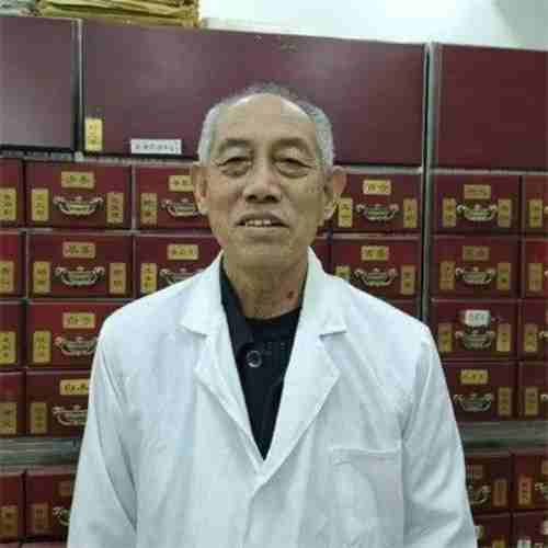 扎根基层半世纪：强新民纯中药调治情志病的传承与创新